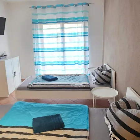 Schoene Laacher Bis Zu 7 Personen Apartment *